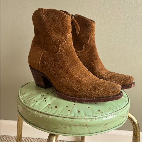 Tecovas Shoes - Tecovas The Daisy Sienna Suede size 7 B